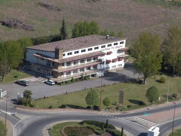 Logis Hotels - Hotel Et Restaurant Le Relais Des Garrigues Grisolles  Екстер'єр фото