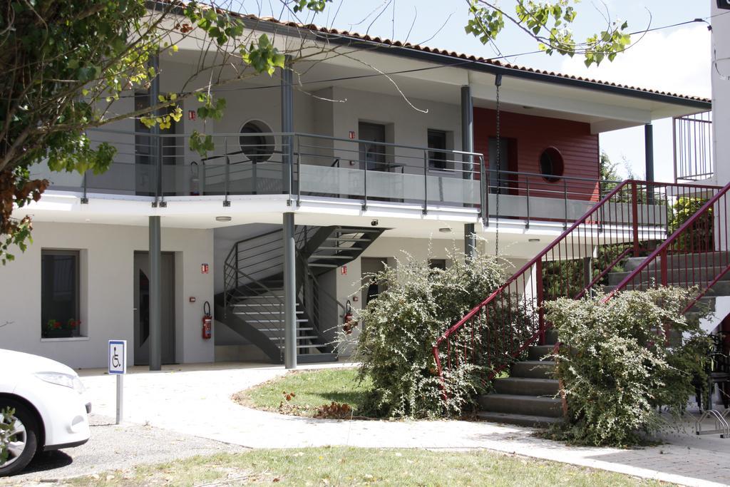 Logis Hotels - Hotel Et Restaurant Le Relais Des Garrigues Grisolles  Екстер'єр фото